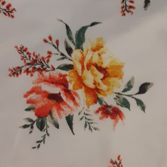 Floral shirt - Picture 3 of 4